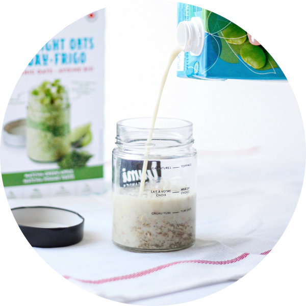 Yumi Overnight Oats Jar Foodgrade leakproof glass jar designed for